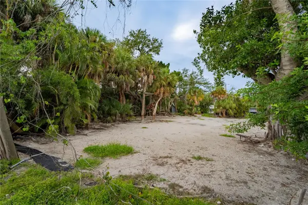 5323 Calle Florida, SARASOTA, FL 34242