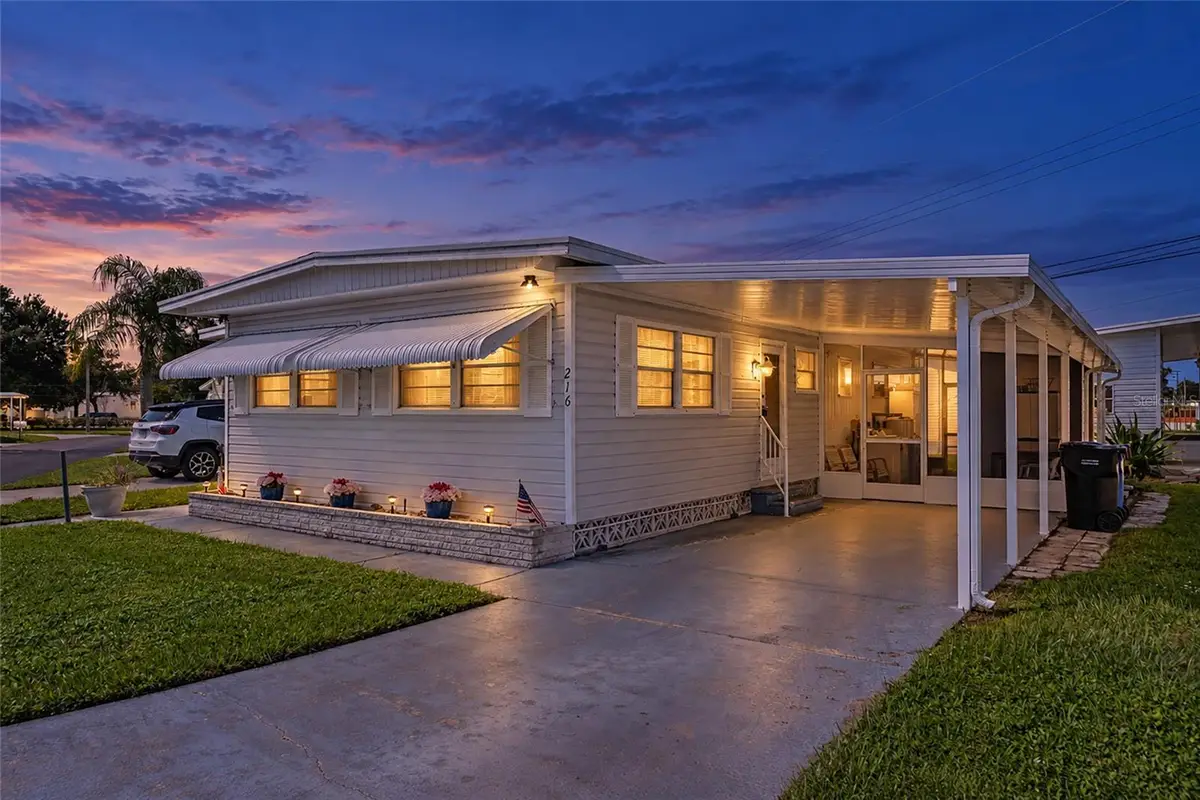 216 Outer Drive E, Venice, FL 34285 - #1