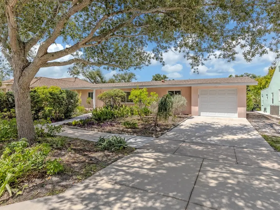 324 Ponce De Leon Avenue, Venice, FL 34285 - #3