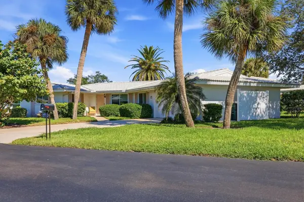 19 Oakwood Drive N, ENGLEWOOD, FL 34223