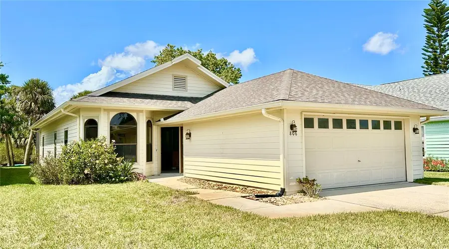806 Pine Shores Circle, New Smyrna Beach, FL 32168 - Image #2