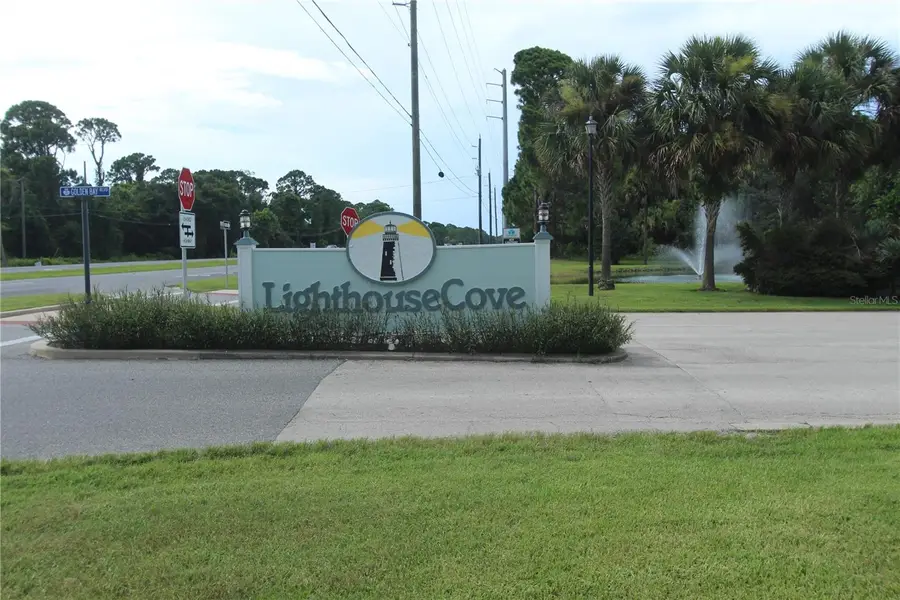 498 Sioux Boulevard, Oak Hill, FL 32759 - Image #3