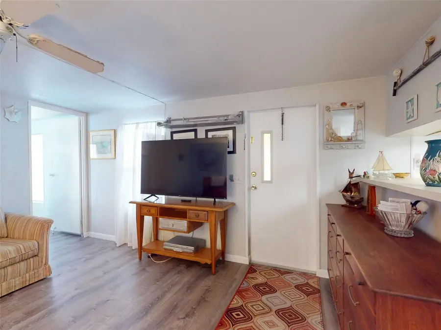 2201 S Ridgewood Avenue #8, Edgewater, FL 32141 - Image #3