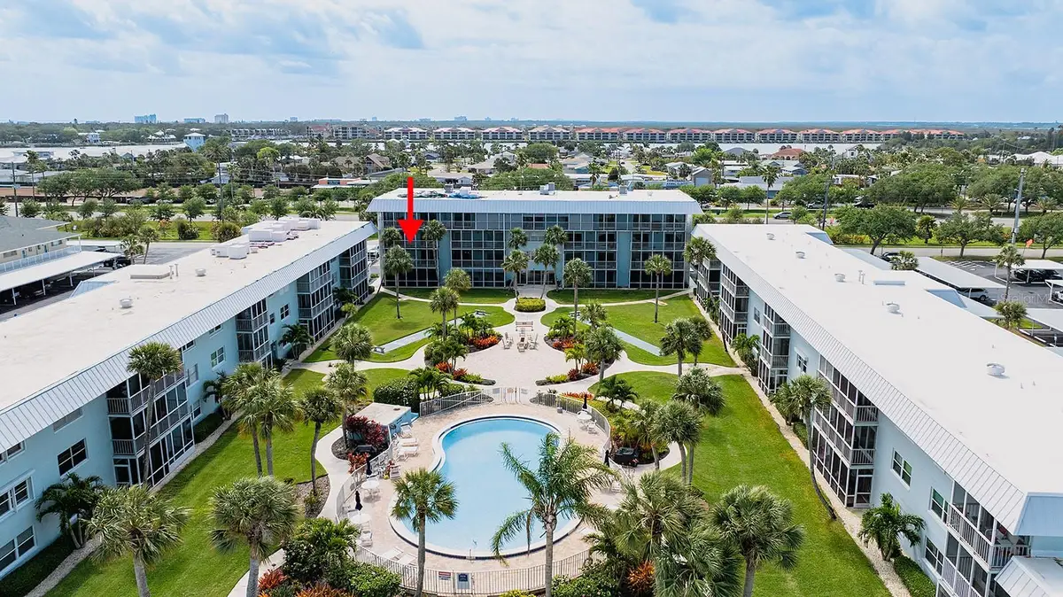 325 N Causeway #C204, New Smyrna Beach, FL 32169 - Image #1