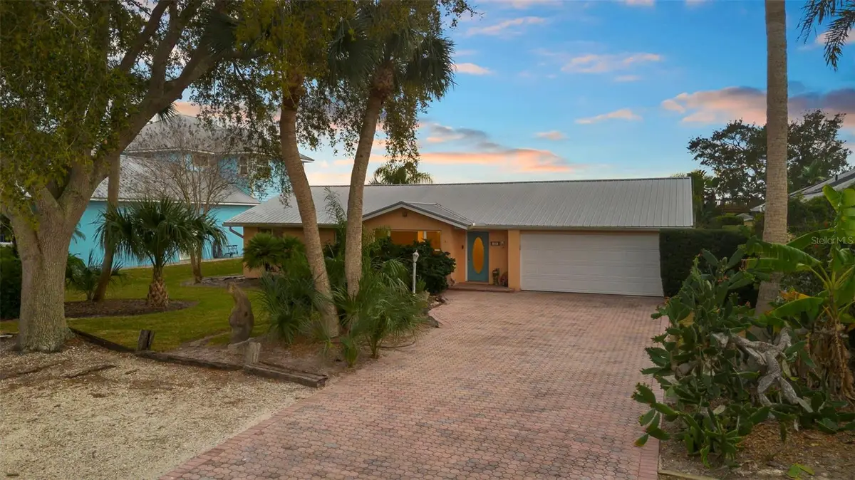 33 Cunningham Drive, New Smyrna Beach, FL 32168 - Image #1