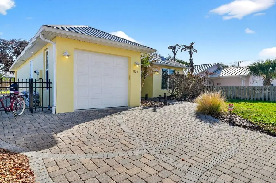 307 Jessamine Avenue, New Smyrna Beach, FL 32169 - #2