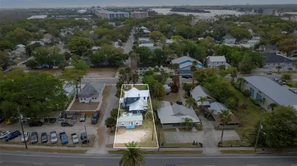 324 N Orange Street, NEW SMYRNA BEACH, FL 32168