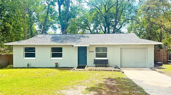 1016 Greenwood Avenue, ORANGE CITY, FL 32763