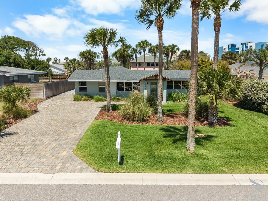 818 Hope Avenue, New Smyrna Beach, FL 32169 - #2