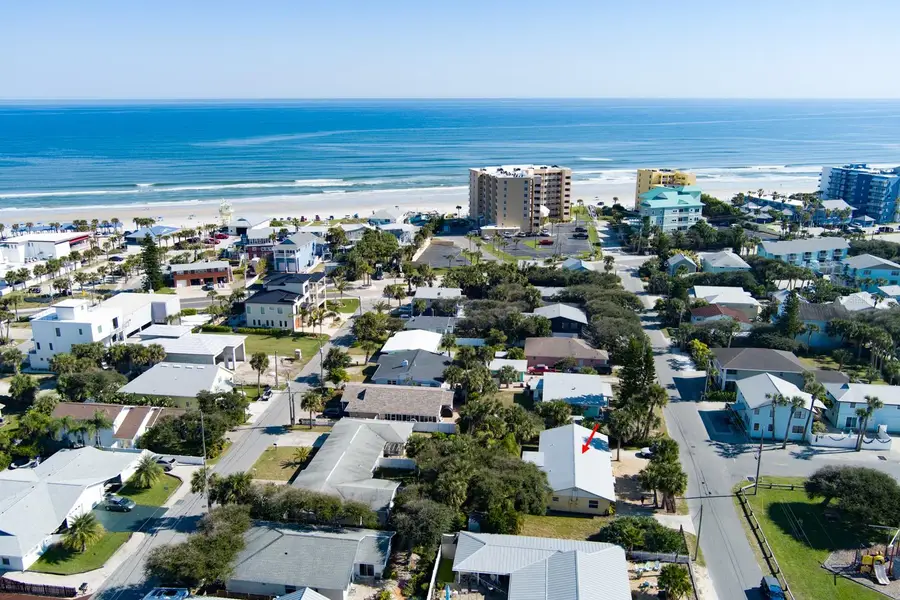 712-714 Oakwood Avenue, New Smyrna Beach, FL 32169 - #2