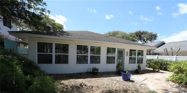 825 E 23rd Avenue, NEW SMYRNA BEACH, FL 32169