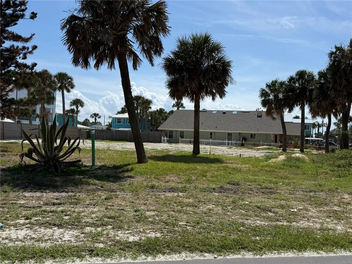 327 Due East Street, New Smyrna Beach, FL 32169 - #1