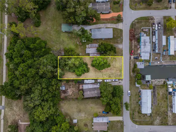 Nellie Street, EDGEWATER, FL 32141