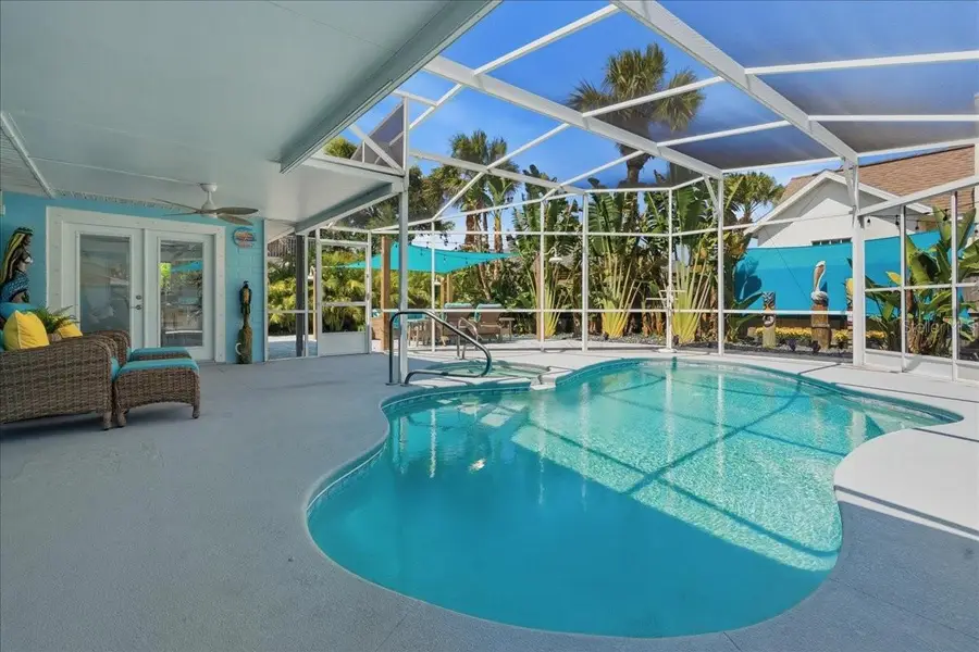 301 N Pine Street, New Smyrna Beach, FL 32169 - #2