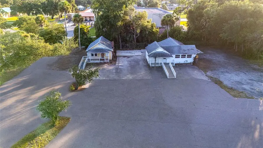 1042 N Dixie Freeway, New Smyrna Beach, FL 32168 - #2