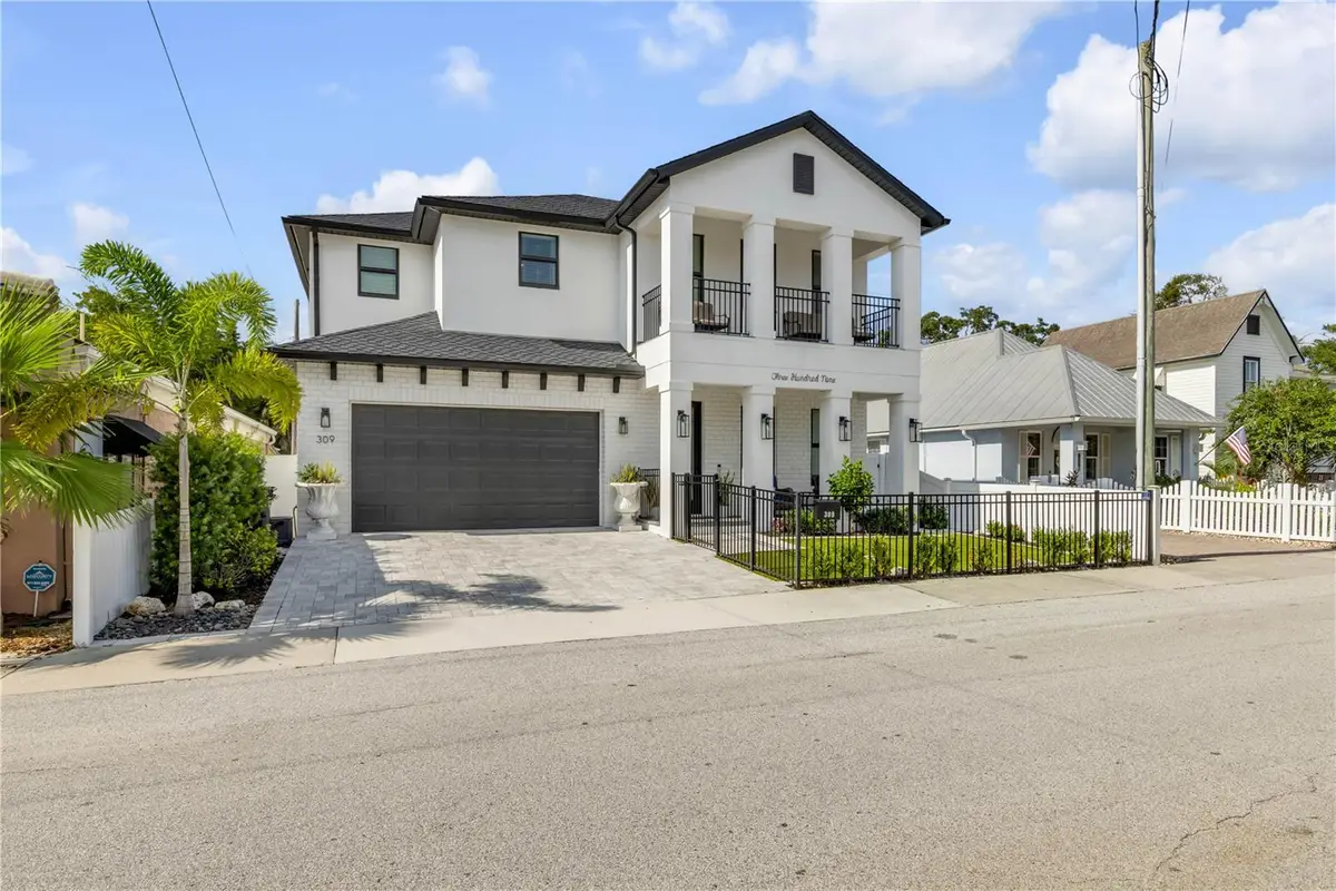 309 Julia Street, New Smyrna Beach, FL 32168 - #1