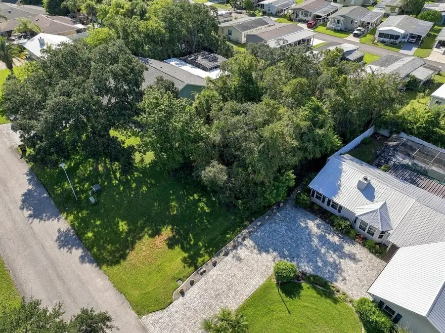 1236 Wayne Avenue, New Smyrna Beach, FL 32168 - #2