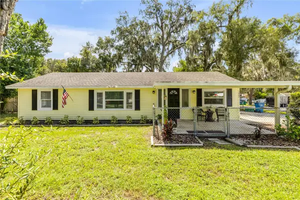 1402 E Voorhis Avenue, DELAND, FL 32724