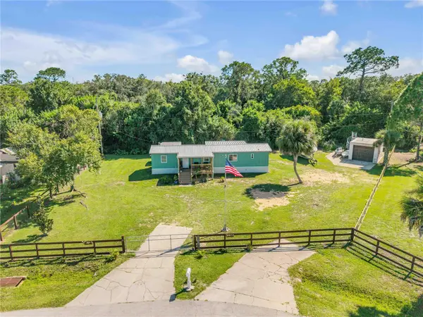 169 West Loop, OAK HILL, FL 32759