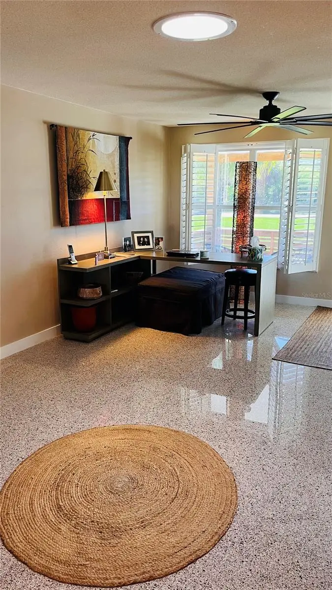 527 S Peninsula Avenue, New Smyrna Beach, FL 32169 - #2