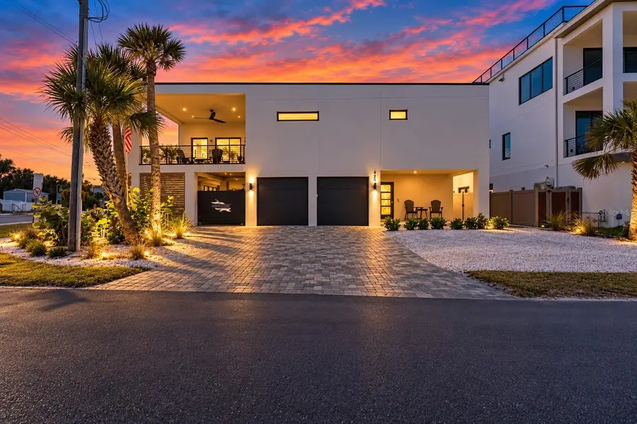 429 Columbus Avenue, New Smyrna Beach, FL 32169 - #2