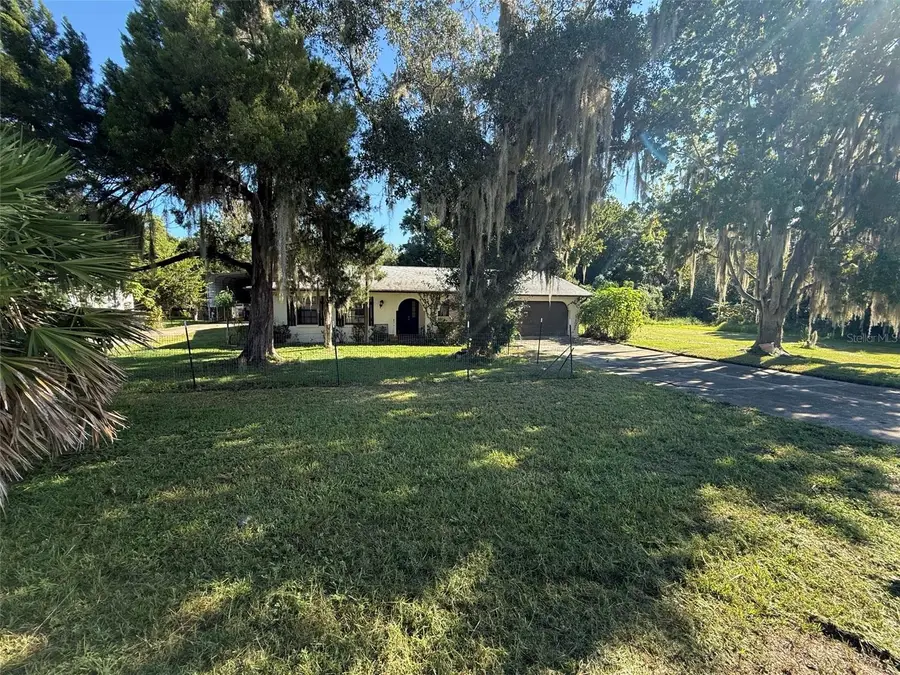 11813 Ocklawaha Drive, Leesburg, FL 34788 - #3