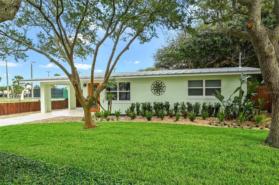 511 Evergreen Street, New Smyrna Beach, FL 32169 - #3