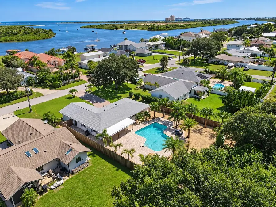 110 Cunningham Dr, New Smyrna Beach, FL 32168 - #2