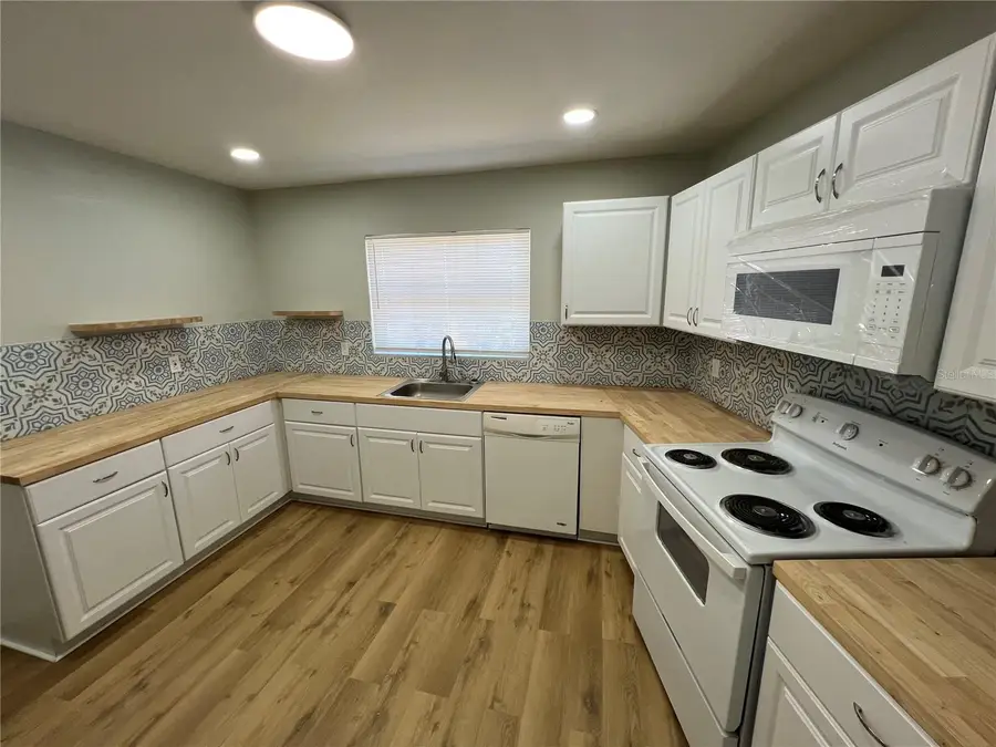 2308 Lake Helen Osteen Road, Deltona, FL 32738 - #2