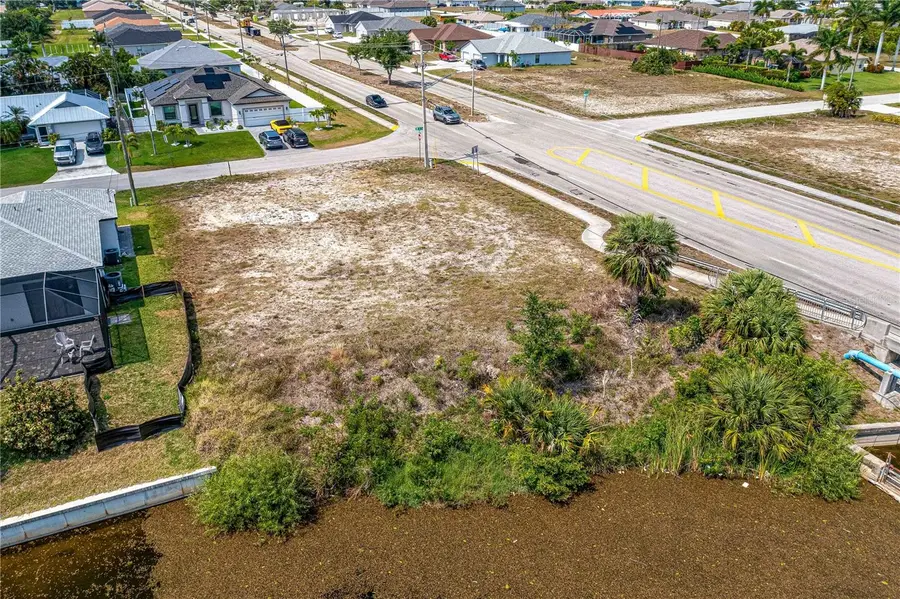 802 SW 31st Terrace, Cape Coral, FL 33914 - Image #3