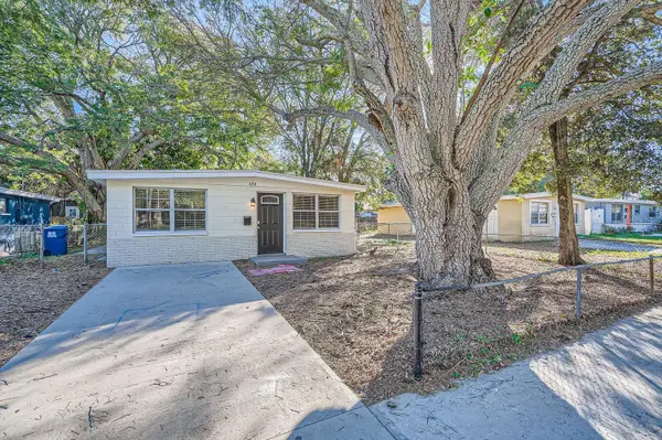 634 Newton Avenue S, ST PETERSBURG, FL 33701