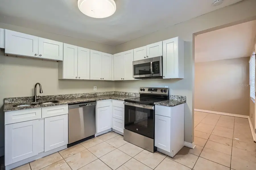 634 Newton Avenue S, Saint Petersburg, FL 33701 - Image #3