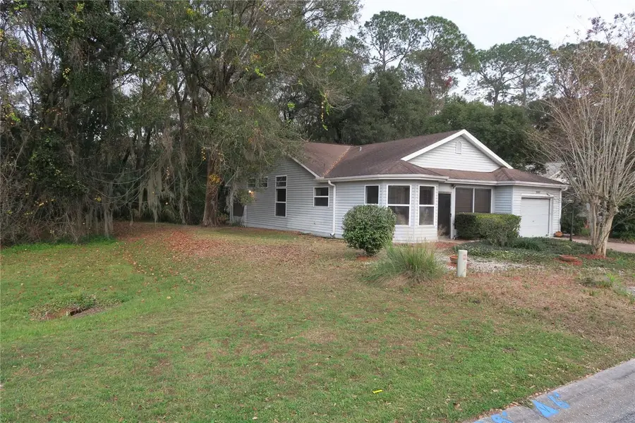 32512 Oak Park Drive, Leesburg, FL 34748 - Image #2