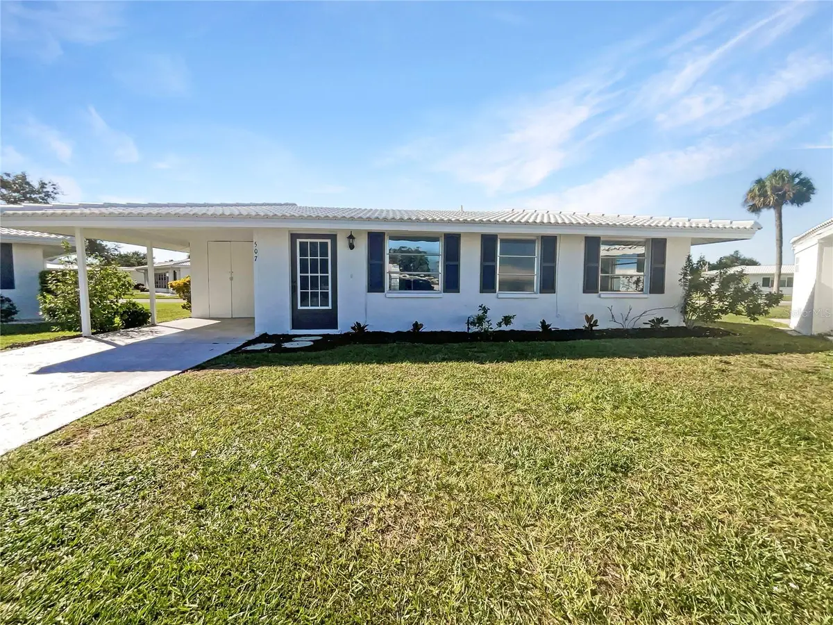 507 Circlewood Drive #O2, Venice, FL 34293 - Image #1