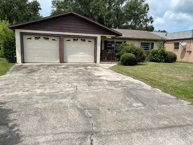 12314 Virginia Drive, Leesburg, FL 34788 - Image #1