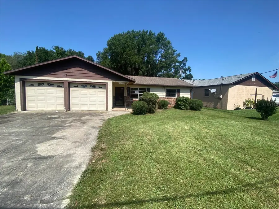 12314 Virginia Drive, Leesburg, FL 34788 - Image #2