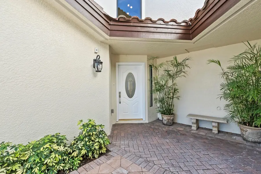 1311 Chesapeake Avenue #4A, Naples, FL 34102 - Image #3