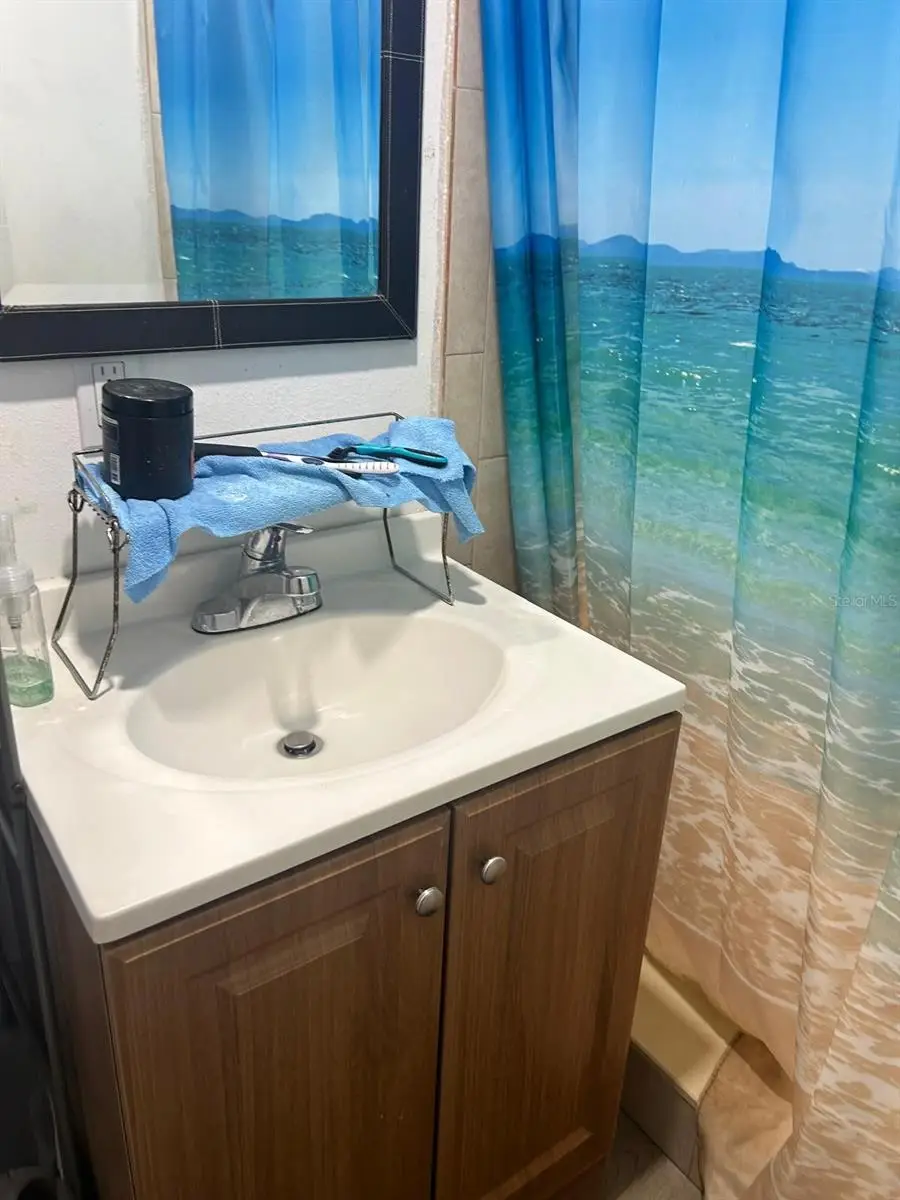 744 Myrtle Avenue, Venice, FL 34285 - Image #3