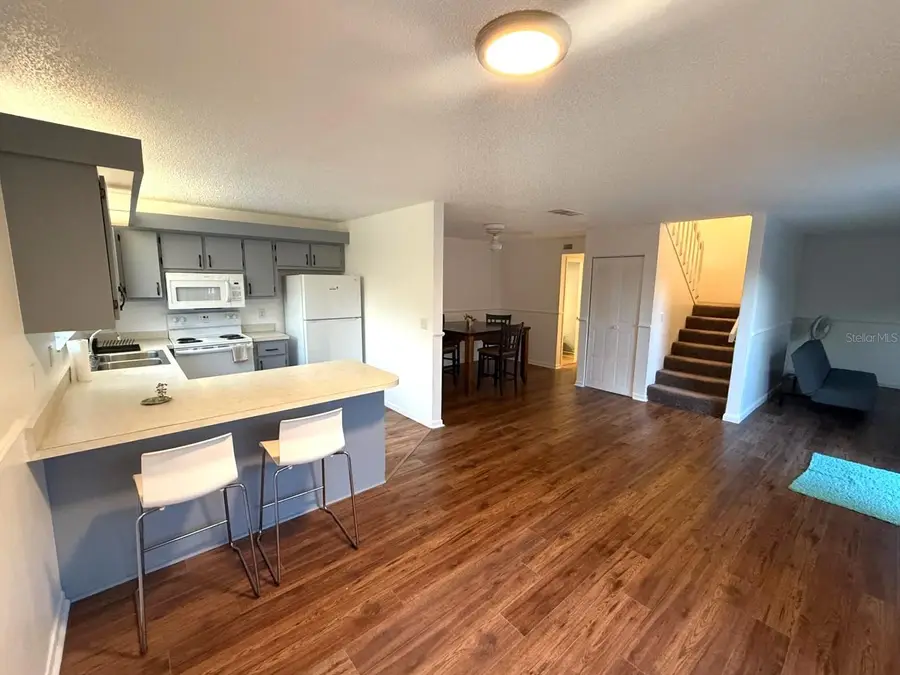 1406 Park Shore Circle #3, Fort Myers, FL 33901 - Image #2