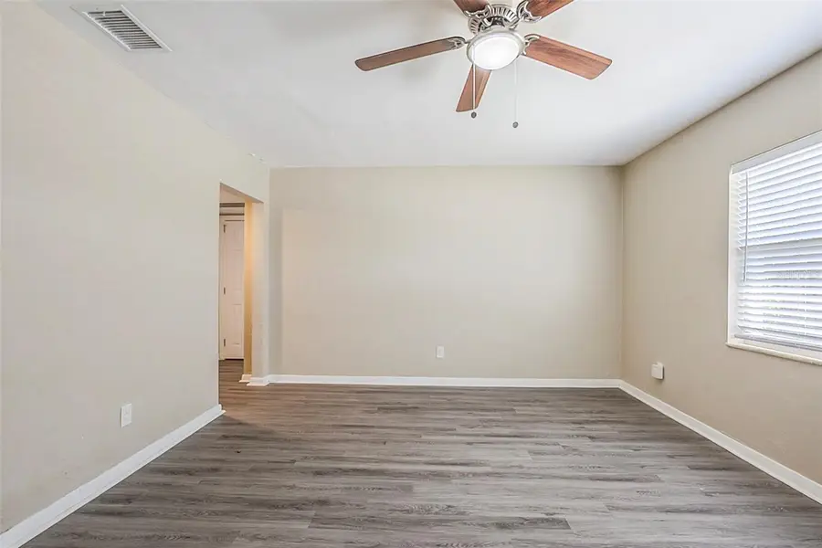 3645 6th Street S, Saint Petersburg, FL 33705 - Image #2