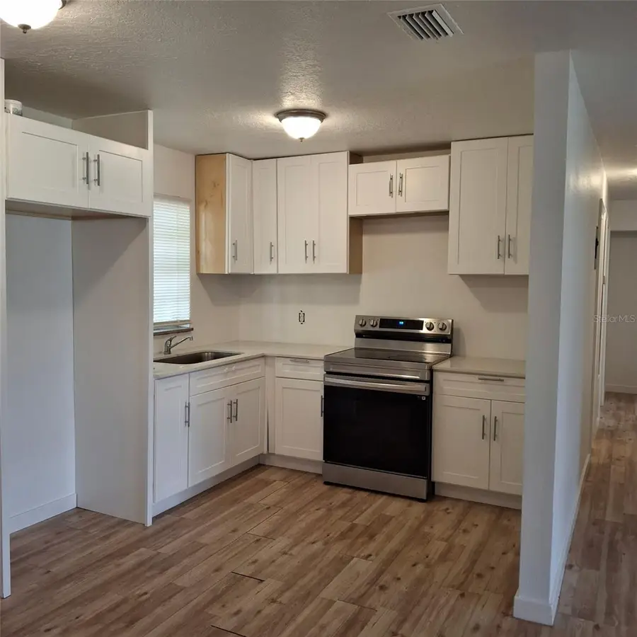 444 Sunnyview Circle, Orlando, FL 32810 - Image #3