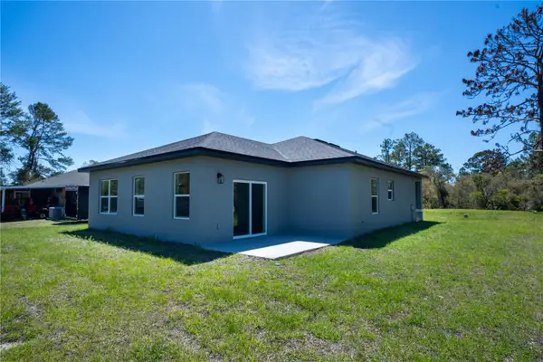 5 Fisher Loop, OCKLAWAHA, FL 32179