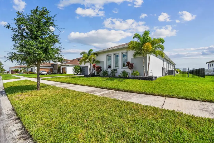 8936 Sanders Tree Loop, Wesley Chapel, FL 33545 - Image #2