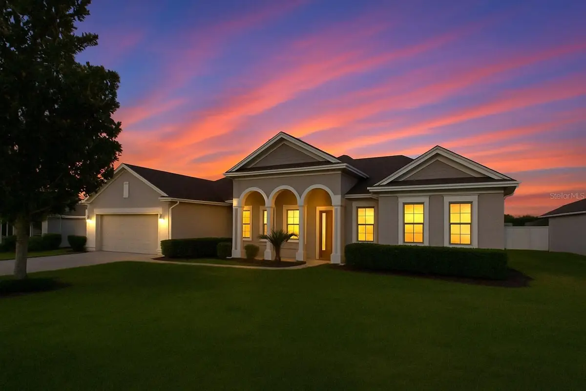 36300 Grand Island Oaks Circle, Grand Island, FL 32735 - Image #1
