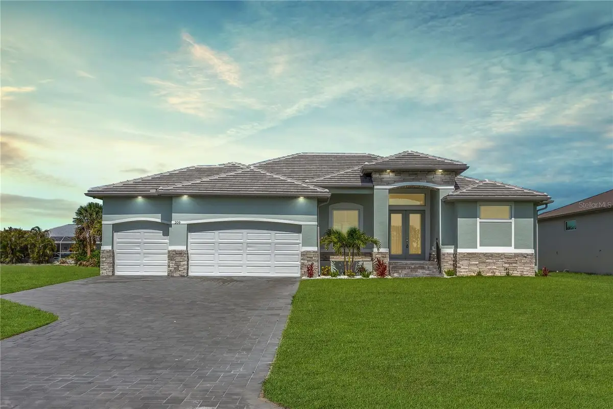 209 Rotonda Boulevard S, Rotonda West, FL 33947 - Image #1