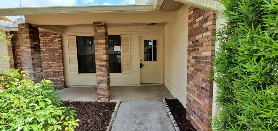 10025 Chesham Drive, Orlando, FL 32817 - Image #2