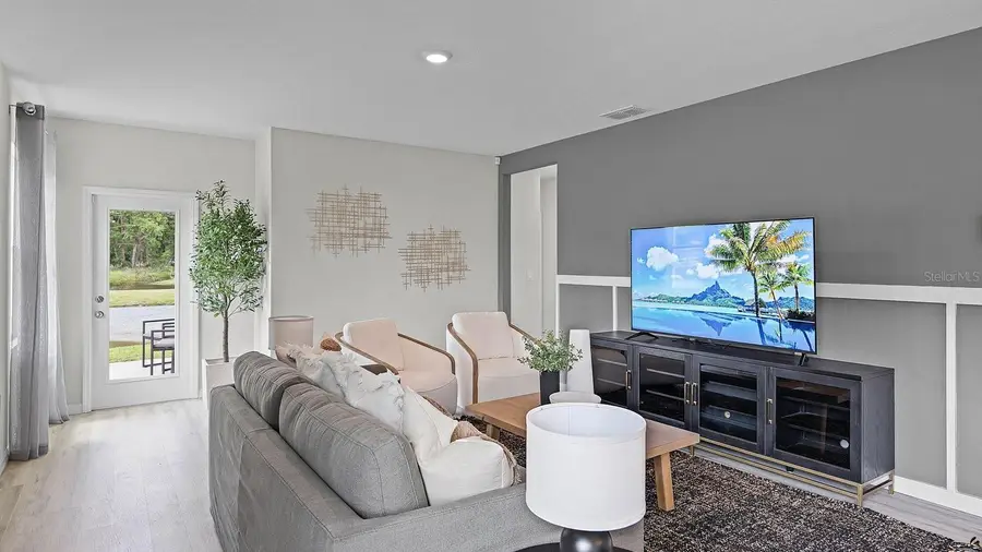 8387 Madrid Street, Lakeland, FL 33810 - Image #2