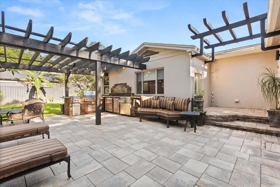 100 Kennison Drive, Orlando, FL 32801 - Image #3