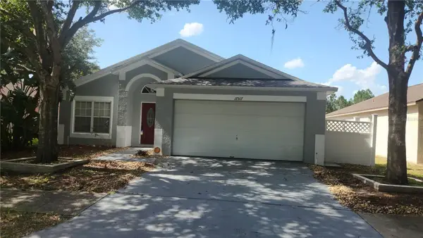 17517 Silver Creek Court, CLERMONT, FL 34714