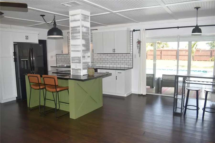 821 Silver Springs Terrace Nw, Port Charlotte, FL 33948 - Image #3